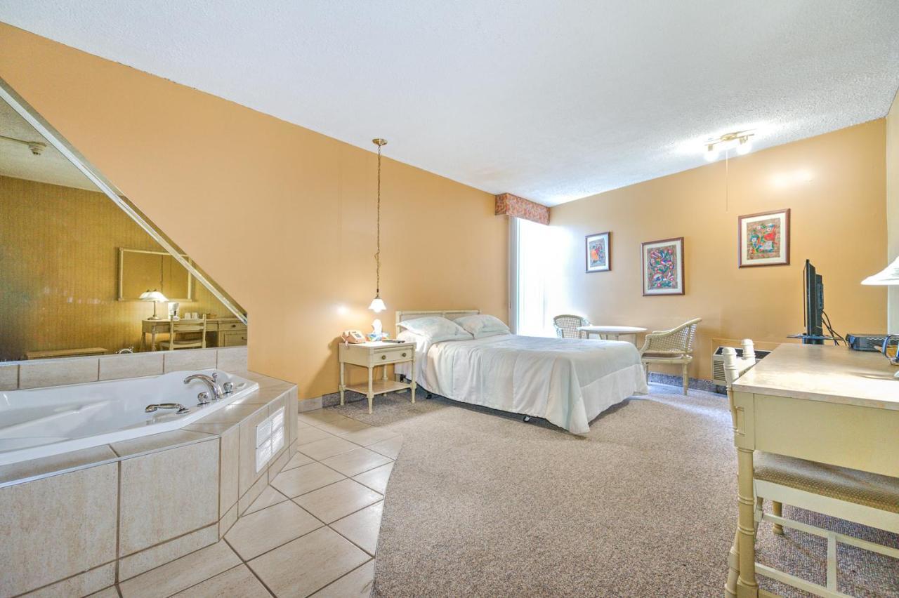 Hotel Motel Penn-Mass Труа-Ривьер Экстерьер фото